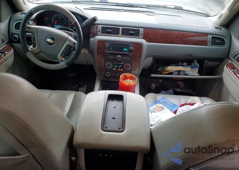 2012 Chevrolet Suburban C1500 Lt z USA, uszkodzony, nr VIN 1GNSCJE00CR118250